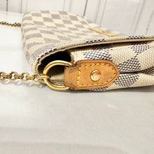 Load image into Gallery viewer, 🎁Black Friday Special🎁Louis Vuitton Damier Azur Favorite PM
