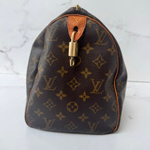 Load image into Gallery viewer, Louis Vuitton Monogram Speedy 30
