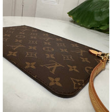 Load image into Gallery viewer, Louis Vuitton Monogram Neverfull MM Pouch
