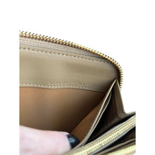 Load image into Gallery viewer, 🎁Black Friday Special🎁BRAND NEW Burberry Wallet
