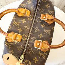 Load image into Gallery viewer, Louis Vuitton SP0919 Monogram Speedy 25
