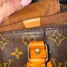Load image into Gallery viewer, Louis Vuitton SP0996 Monogram Speedy 25

