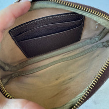 Load image into Gallery viewer, Gucci GG Supreme Clutch
