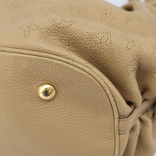 Load image into Gallery viewer, Louis Vuitton Mahina L Coquille
