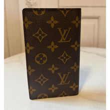 Louis Vuitton Monogram Pocket Agenda Vertical Wallet