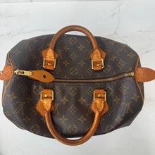 Load image into Gallery viewer, Louis Vuitton Monogram Speedy 30
